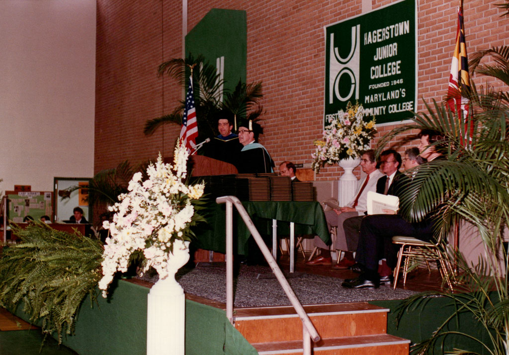 1983_Family_0123.jpg