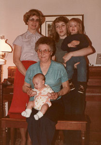 1980s_Early-80s-Family_0022.jpg