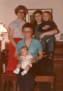 1980s_Early-80s-Family_0042.jpg