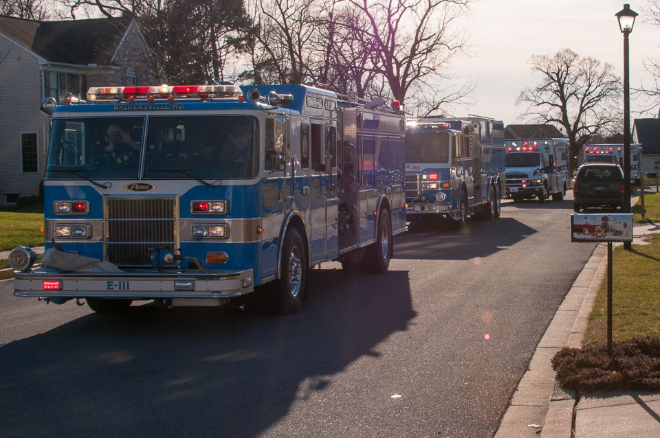 Santa-Parade-December-23,-2012-18.jpg