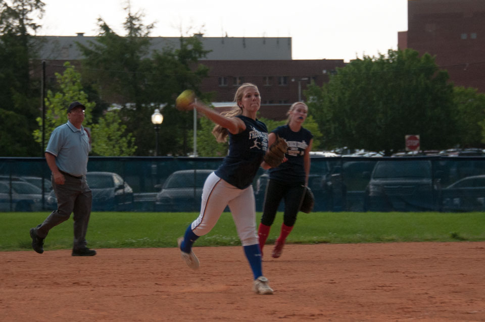 2012-Senior-Softball-577920120529.jpg