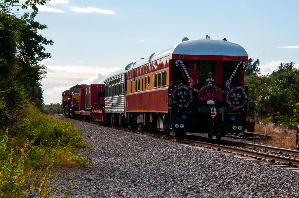 FEC-Santa-Train-61December-08,-2019.jpg
